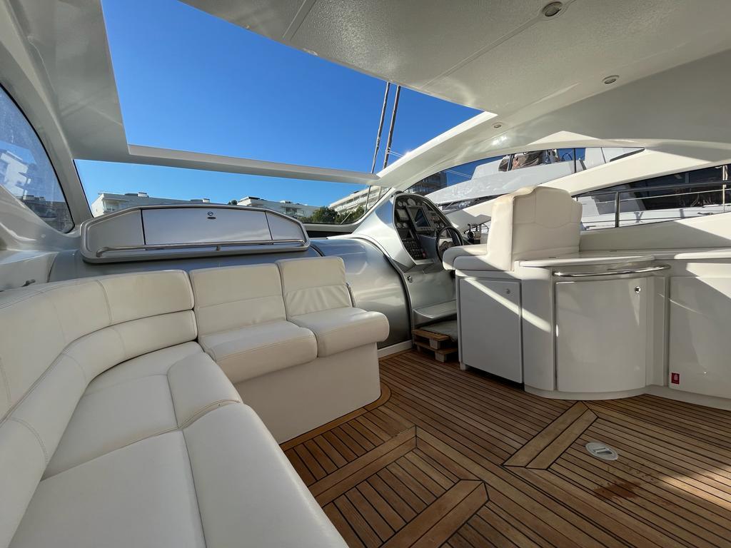 2004 PERSHING 50' 
